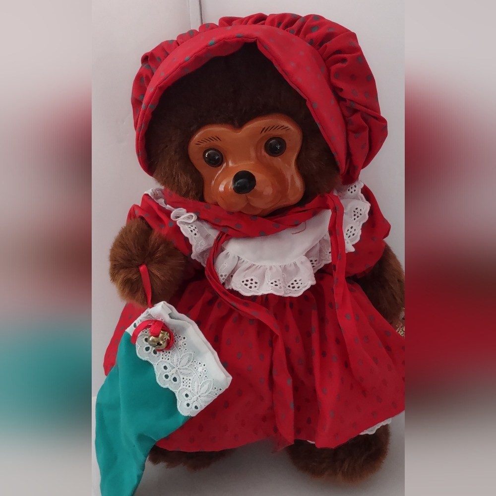 1991 Raikes BEAR "Nicolette" Holiday Hand Carved Wooden New Old Stock Excellent